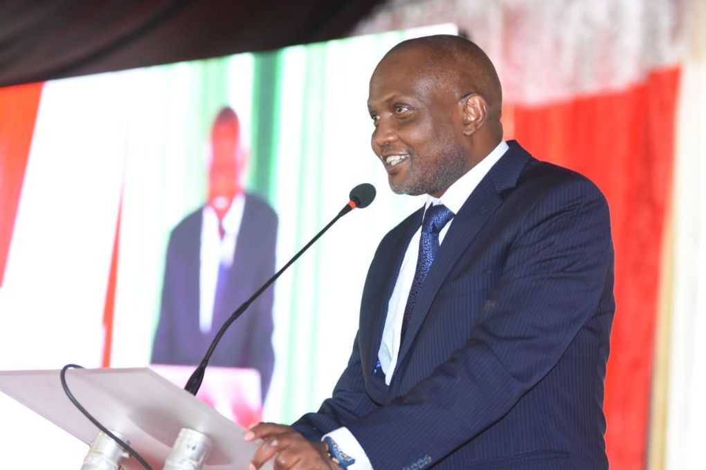 Moses Kuria loses his cool on TV while discussing cost of Unga, cooking oil