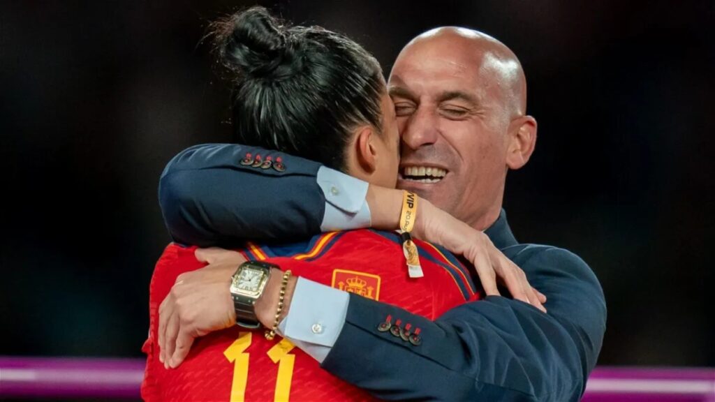 Spanish Football Federation issues a statement on the controversial kiss between its president and one of the players