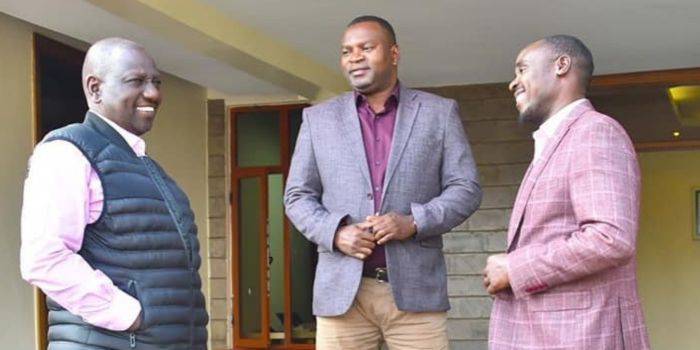 Former Sports CS Rashid Echesa (C) with President William Ruto (L) and UDA secretary general Cleophas Malala. Photo: File 