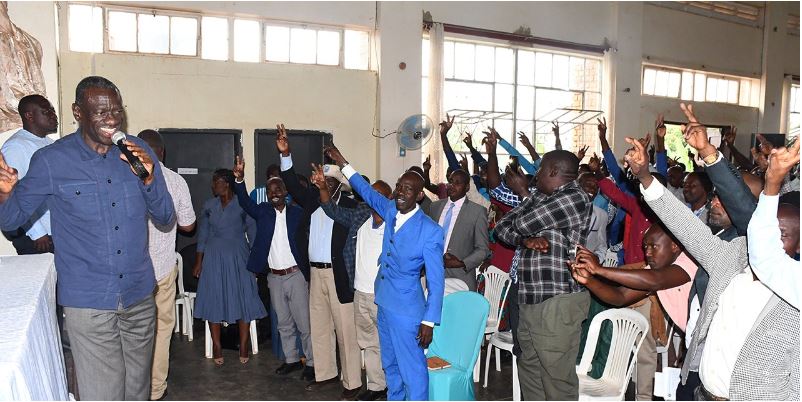 Dr Kizza Besigye speaks to his supporters during the consultative meeting of the FDC Katonga Section on April 3, 2024. Photo/Daily Monitor