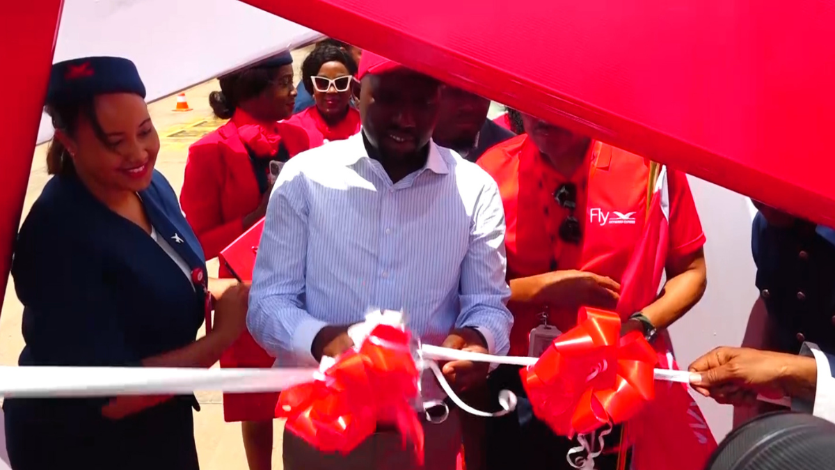 Transport CS Kipchumba Murkomen during the launch of Skyward Express flights in Mombasa. Photo: TV47 