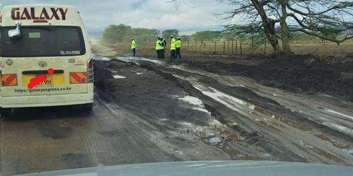 KeNHA closes Mai Mahiu-Narok Road due to siltation, debris