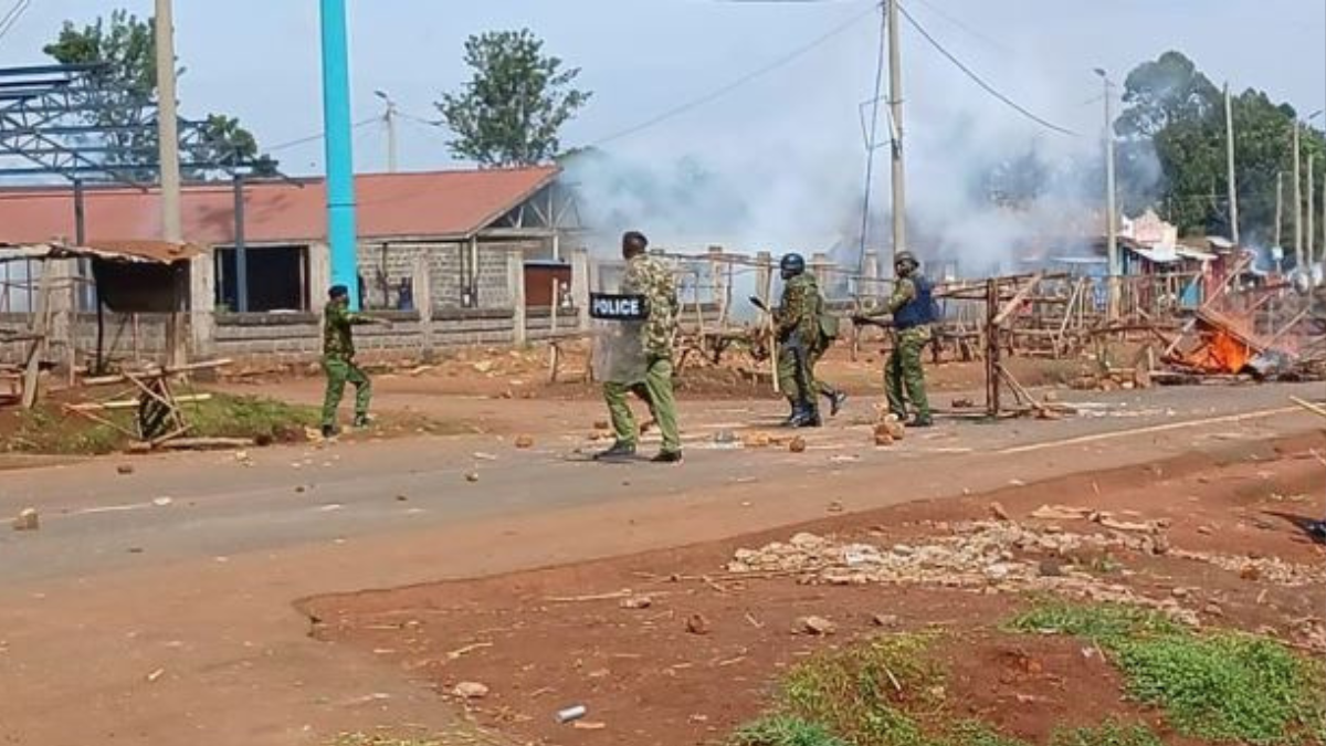 Kakamega: Residents storm police station, burn houses, destroy property, injure police officers