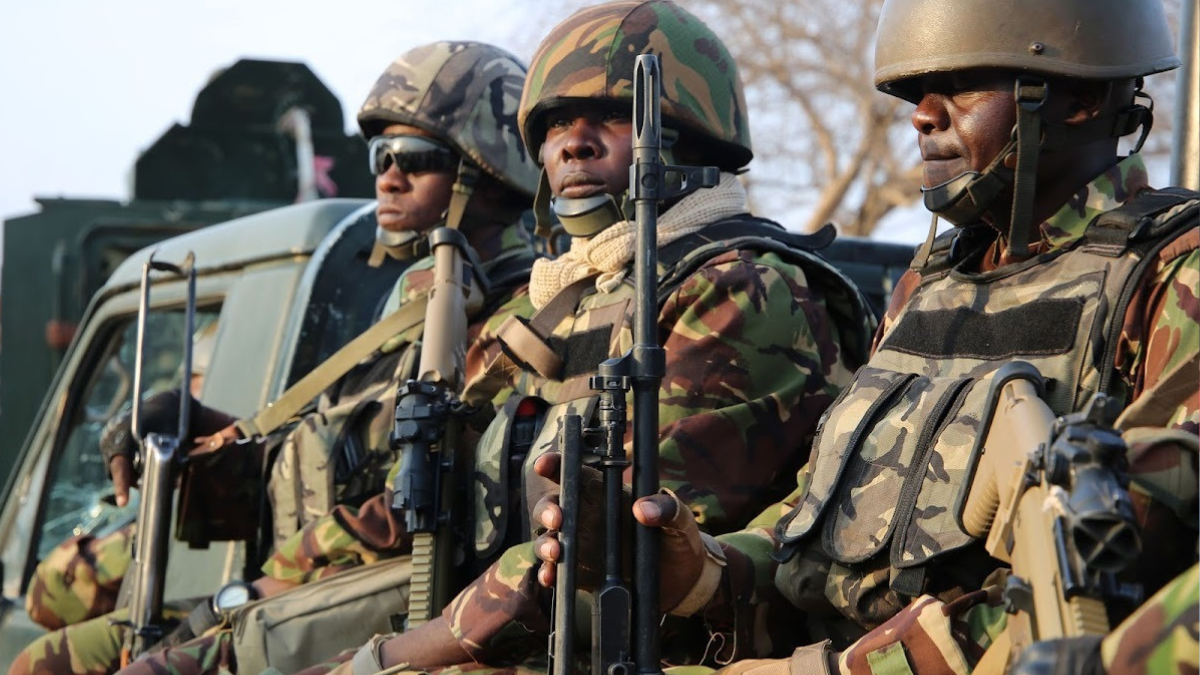 KDF soldiers patrol streets as Police lob teargas to disperse protesters in Nairobi