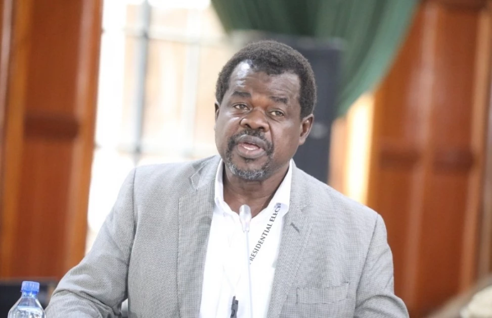 “Trying to revive tribal narratives” – Senator Omtatah slams President Ruto, politicians