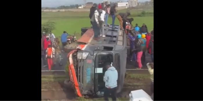 Super Metro matatu involved in crash on Thika Superhighway