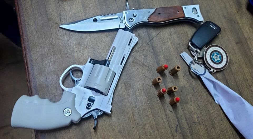 Four suspects arrested with plastic gun and knife at a petrol station during a Nairobi night patrol