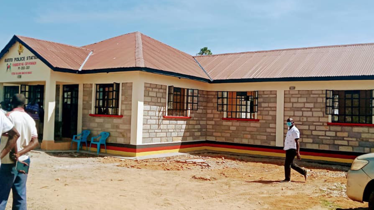 Kisumu man dies hours after arrest at Katito Police Station; reports say he used his vest to end his life