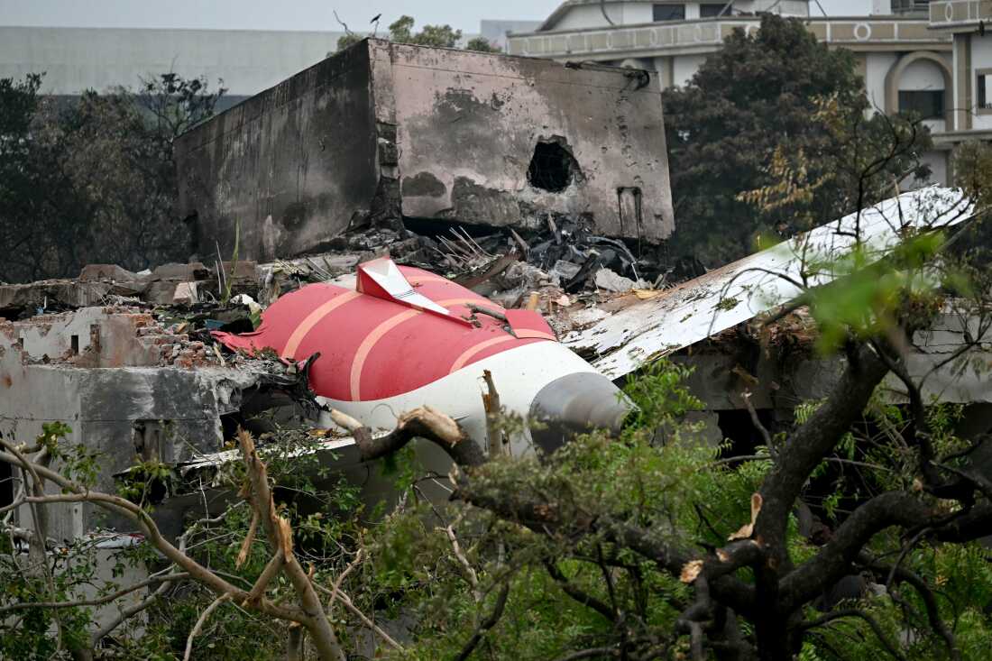 Air India plane crash death toll rises to 279