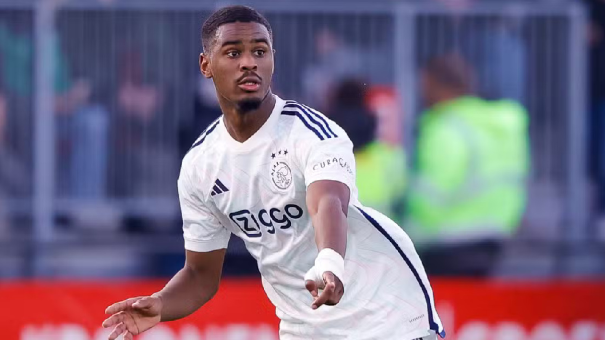 Chelsea nearing deal with Ajax’s highly-rated young defender Jorrel Hato