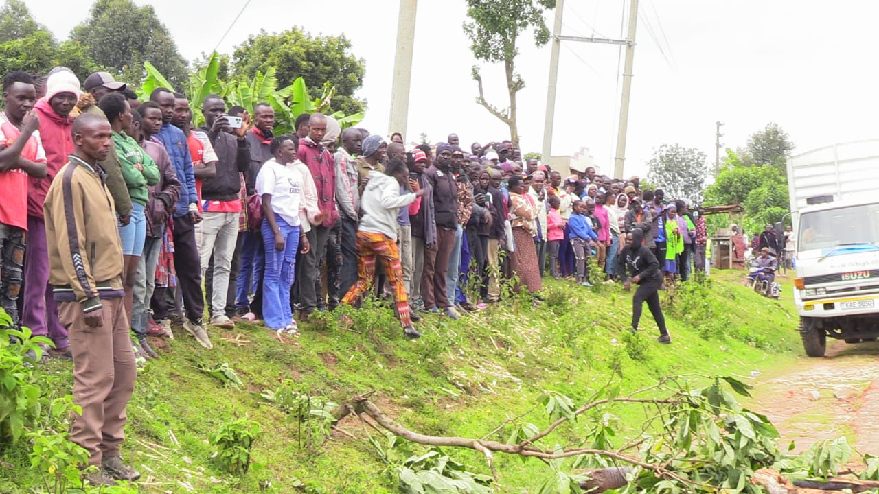 Angry residents blocked the Kapenguria-Lodwar highway at Bendera while demanding justice for the murdered children.