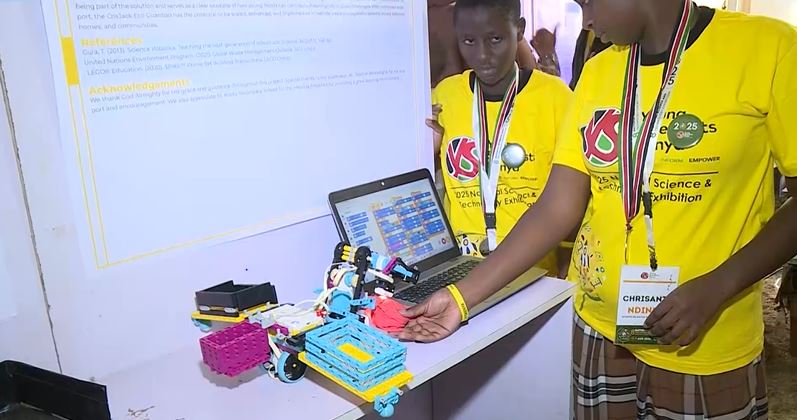 2 students design web system to curb corruption during YSK’s 8th national STEM exhibition