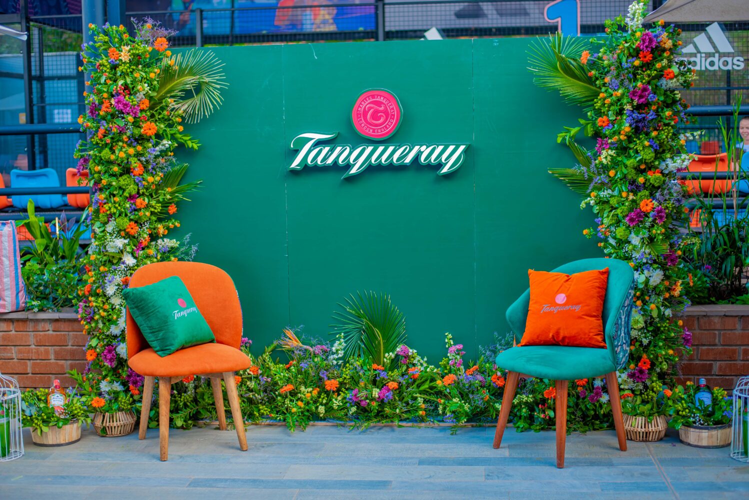 Tanqueray and Vamos elevate night play with the “After Dark” Padel Tournament