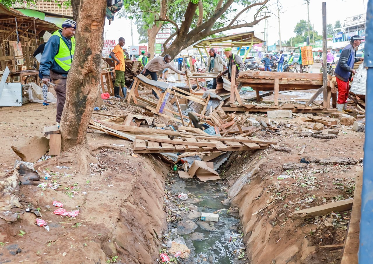 Kirinyaga County demolishes illegal structures blocking drainage systems to prevent floods as rains start