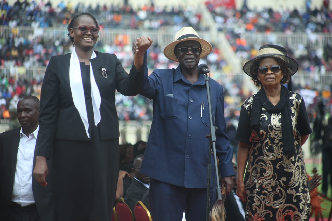 Oburu Oginga provides comic relief, introduces his two wives to mourners at Nyayo Stadium