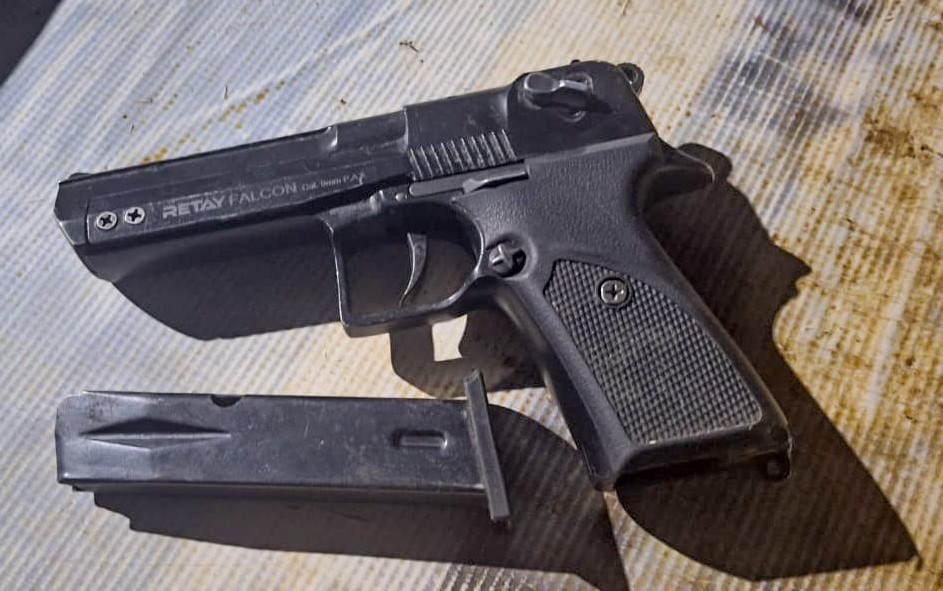 Police recover firearm after chase in Huruma, Nairobi