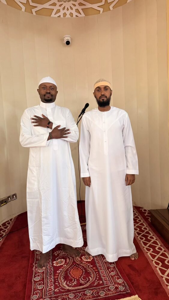 Jaymo Ule Msee converts to Islam, shares emotional moment while in a mosque. Photo: Facebook