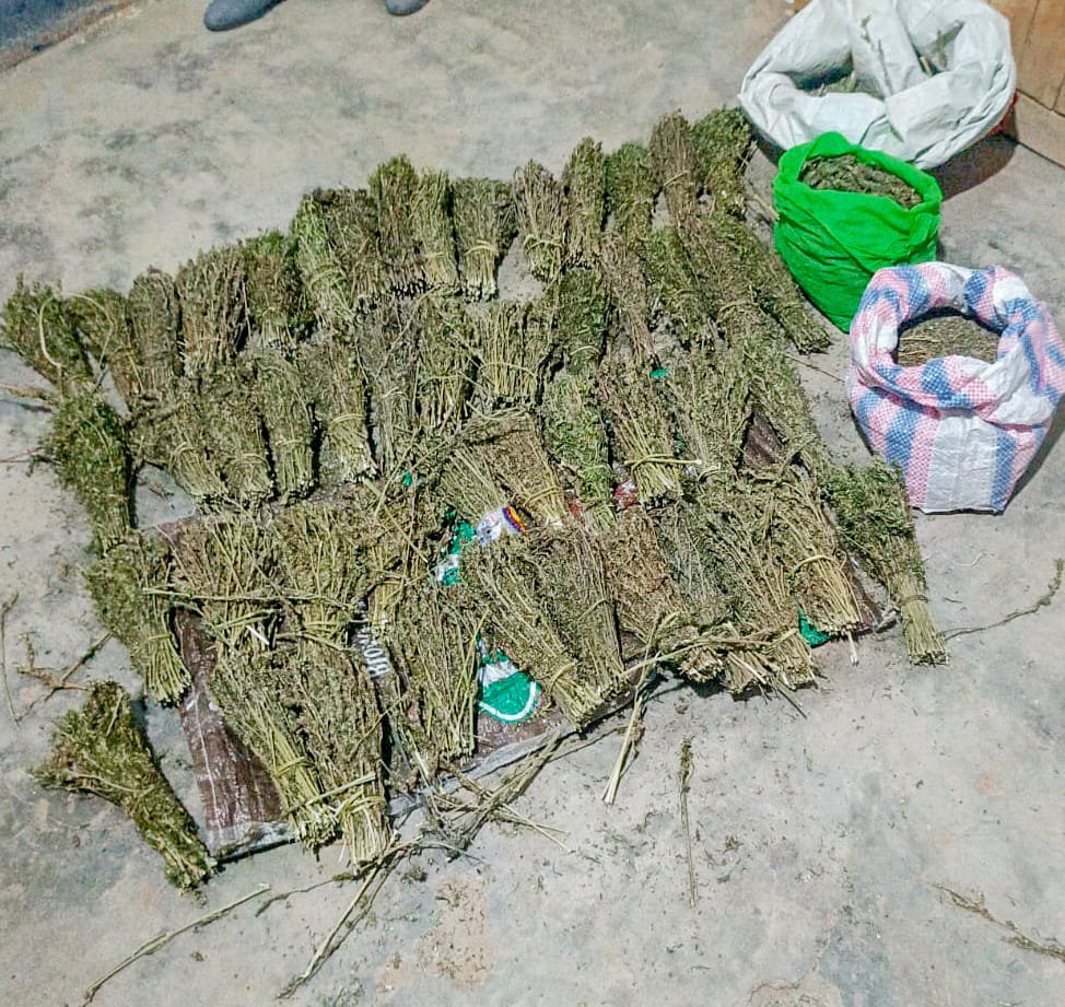 Police seize suspected narcotics in Machakos county after suspect flees