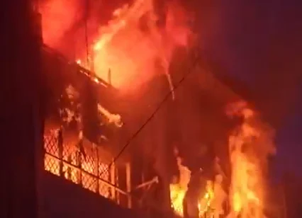 Fire consumes building on Luthuli Avenue in Nairobi CBD