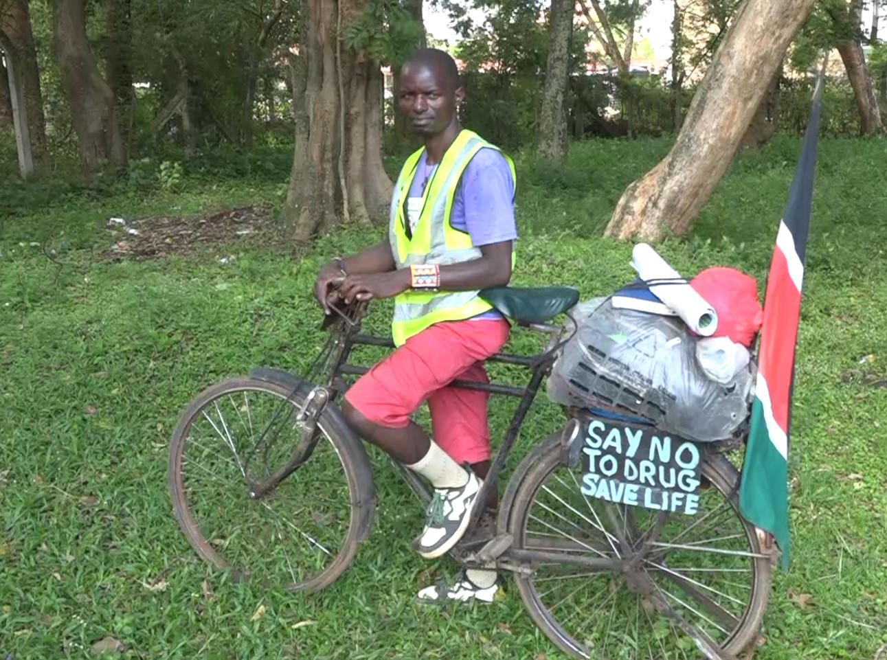 Photos: Carpenter who lost brother to cocaine addiction cycles over 1,000KM to campaign against drug abuse