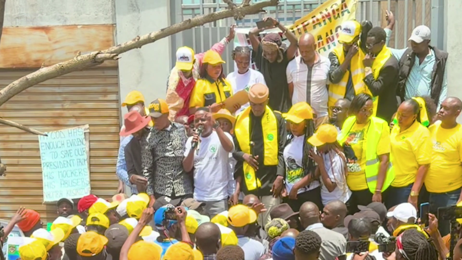 Youth group backs President Ruto’s second-term bid, cites housing and fertilizer price cuts as key achievements