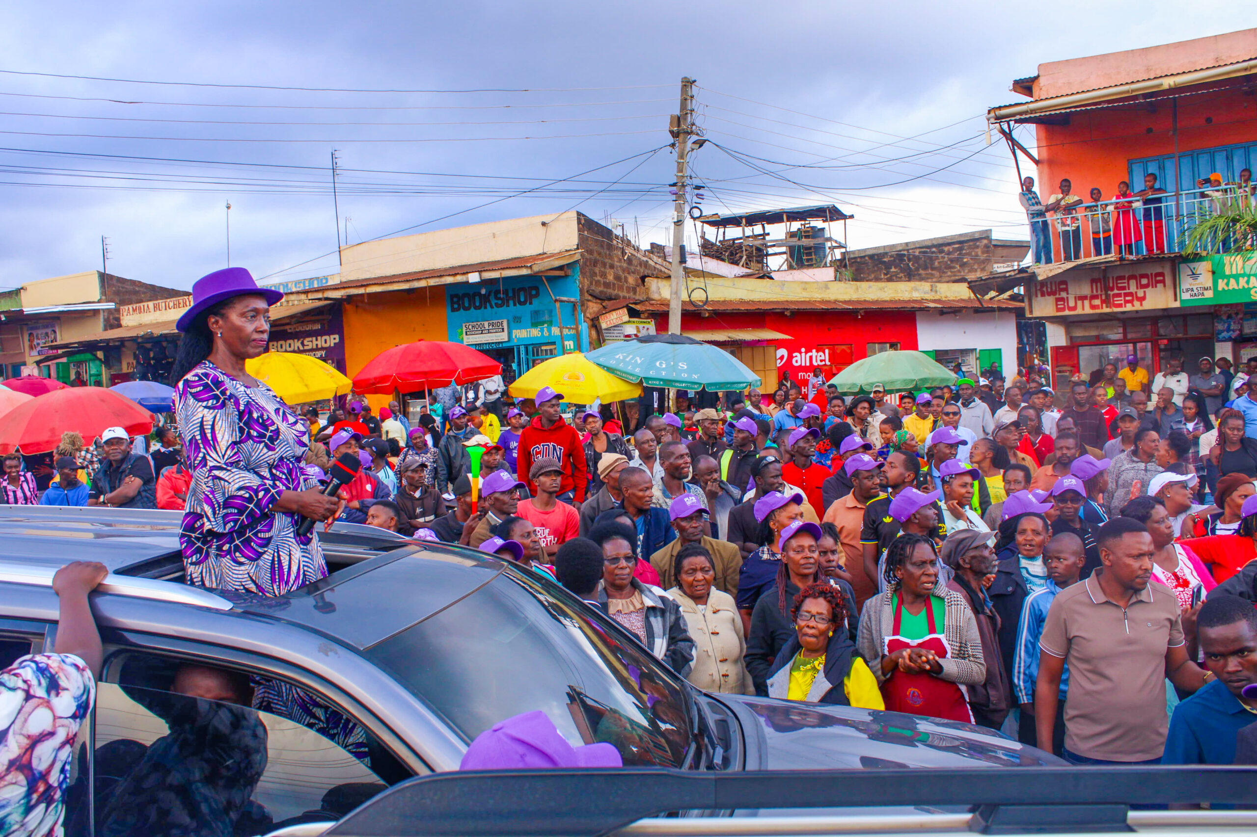“Ondoa Wakulaji”: Martha Karua Rejects Kenya Kwanza’s broken healthcare and infrastructure promises during Eastern Kenya tour