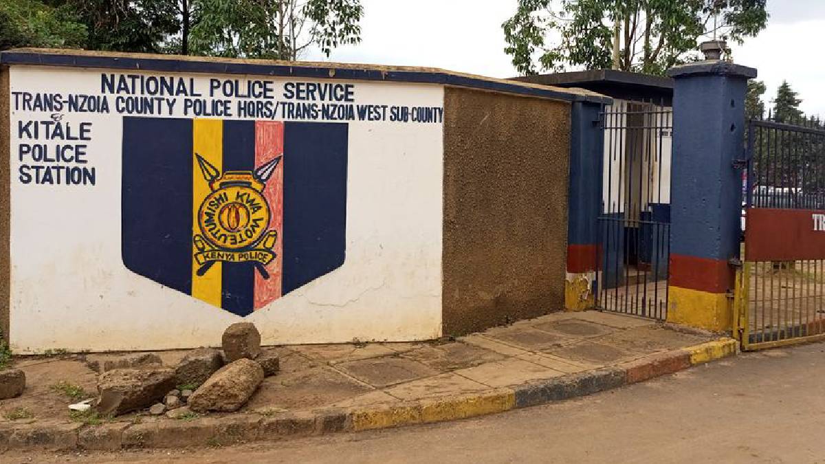 Ni kama ndrama, ni kama vindeo! Kitale police officer tricked as suspect posing as colleague steals rifle, 25 bullets