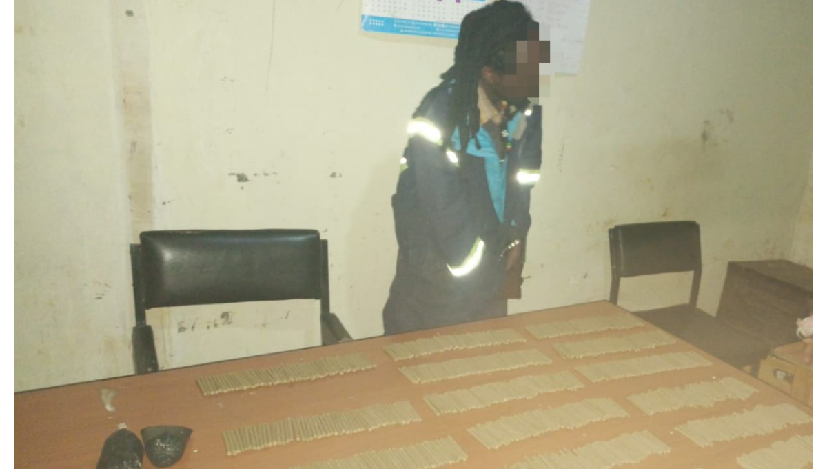 Police seize over 800 rolls of bhang and arrest suspect in Nyandarua
