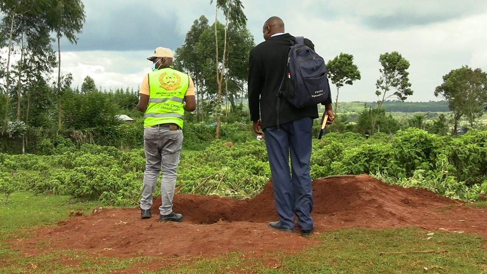 Anger in Nyahururu as residents exhume body over suspicious burial