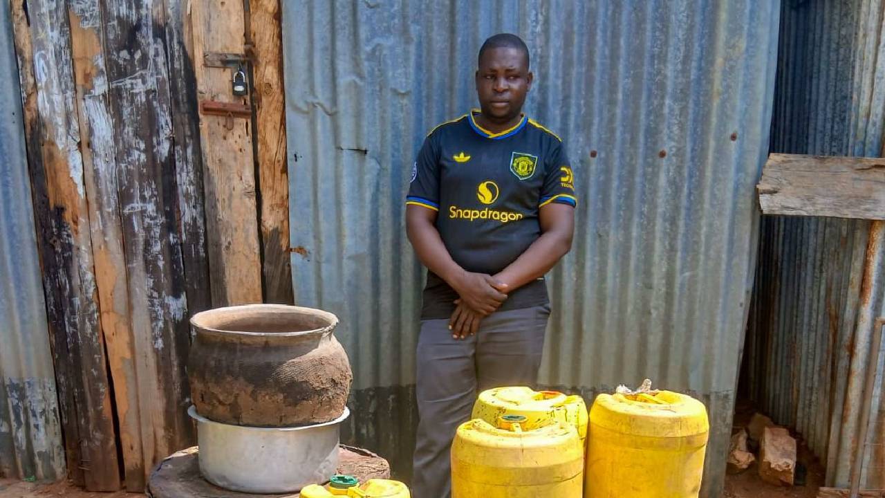 Suspect arrested as police recover illicit brew in Siaya County crackdown