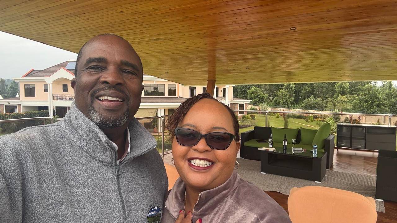 “Ati nimewachwa? siwezi kubali kuwachwa na hii baridi yote ya Gichugu” – Waiguru dismisses separation claims