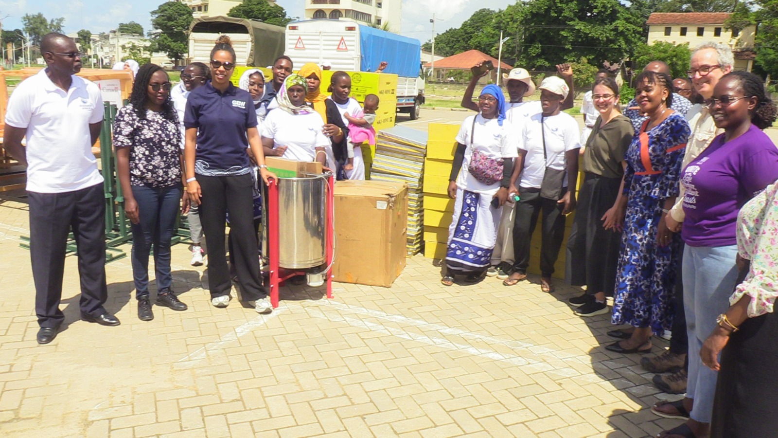 Kilifi women, youth groups get KSh12 million blue economy boost