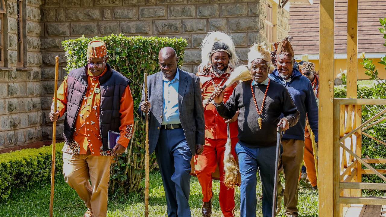 Gachagua hosts Kiama Kia Kiama Kikuyu elders at Wamunyoro, cites guidance on ‘sixth administration’