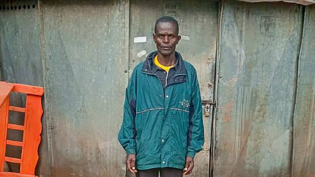 Police arrest suspected chang’aa dealer, recover 400 litres of illicit brew in Vihiga