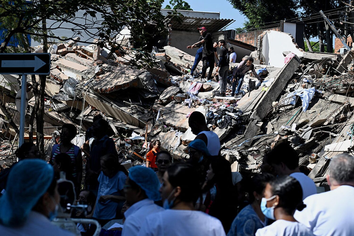 More than 132 people have died following a powerful earthquake in Colombia