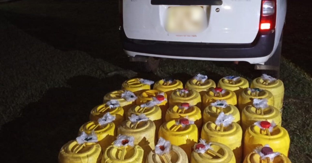 700 litres of chang’aa worth KSh 175,000 seized in Busia, suspect arrested