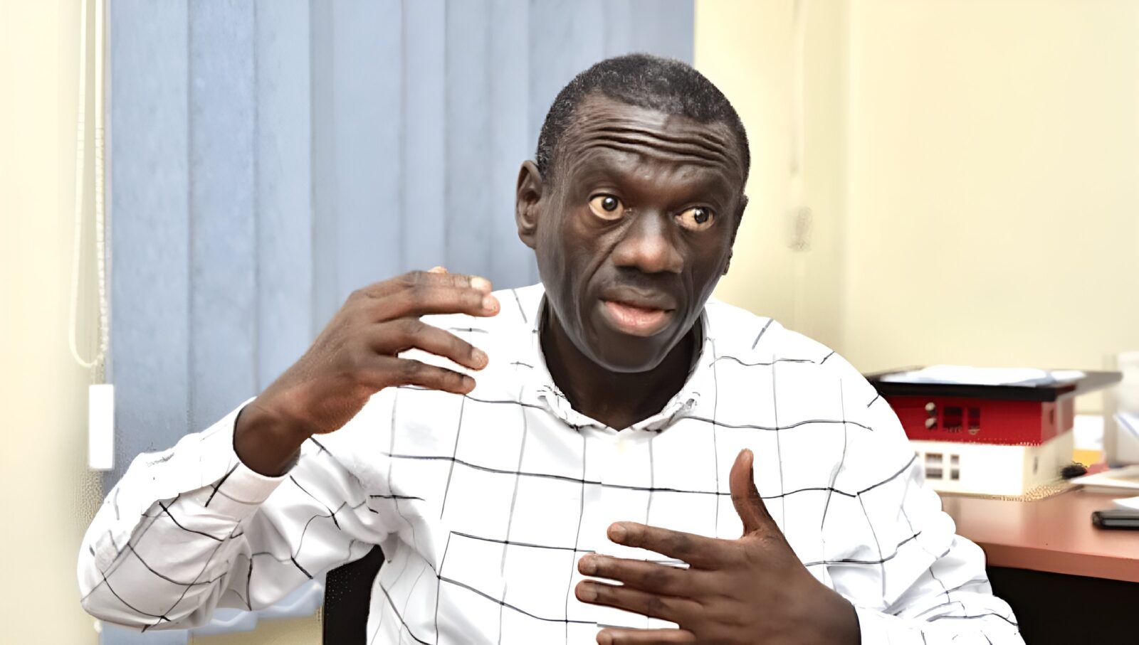 Besigye rushed back to hospital from Luzira Prison as health deteriorates further