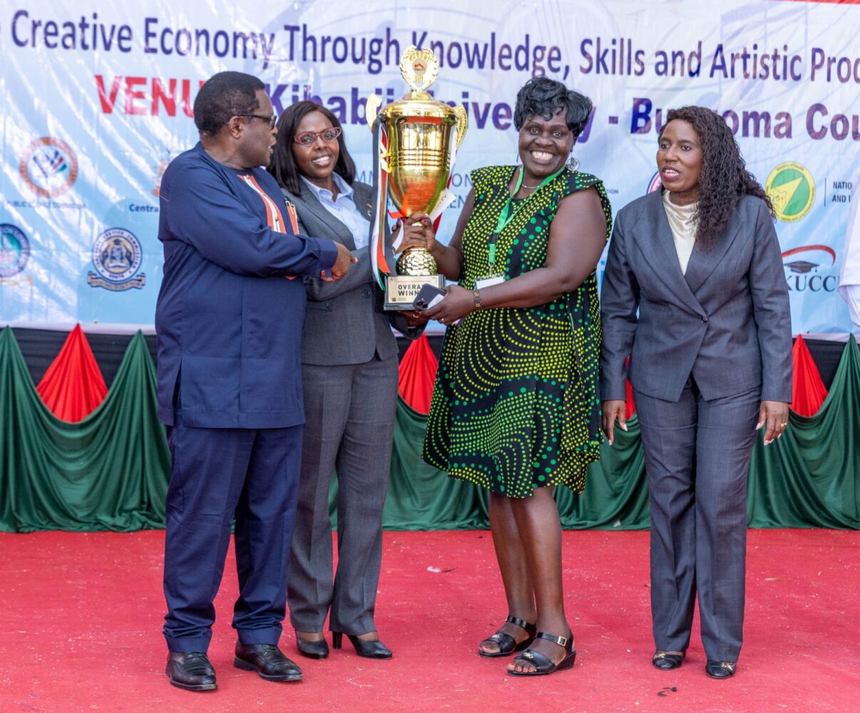 Government offers teachers more incentives to improve students’ welfare