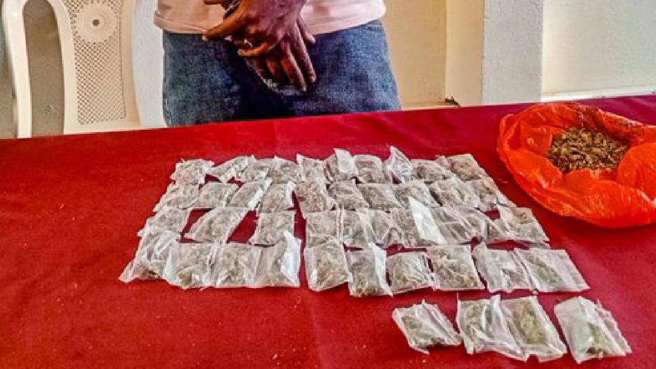Police arrest suspect, recover 44 sachets of bhang in Isiolo
