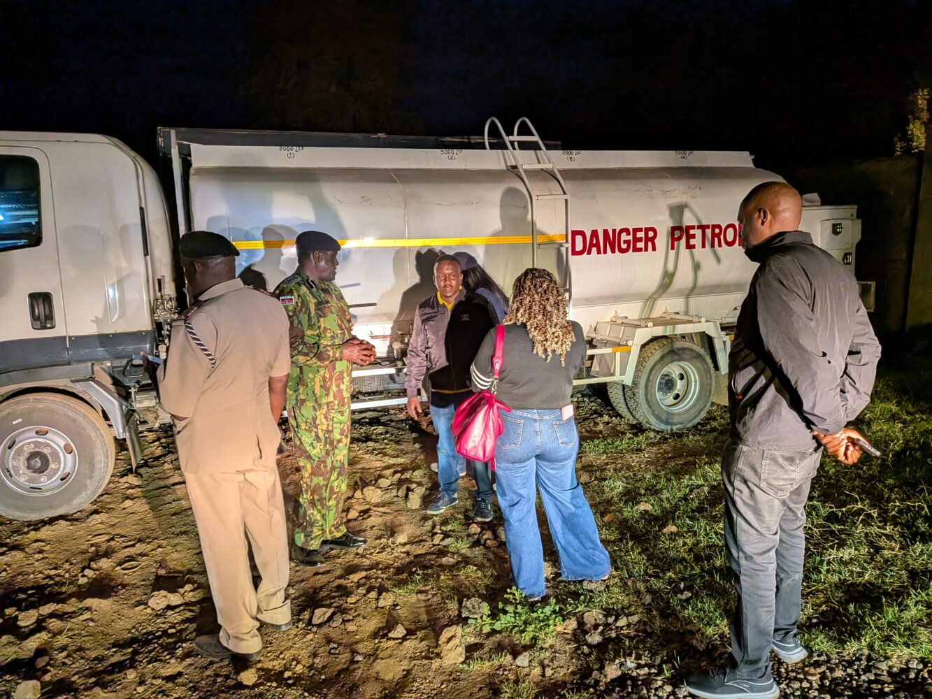 Drama as Lari police discover 10,000 litres of ethanol after intercepting a tanker on Nairobi-Nakuru Highway